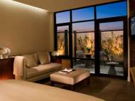 Bardessono luxury resort in Napa, CA - room interior
