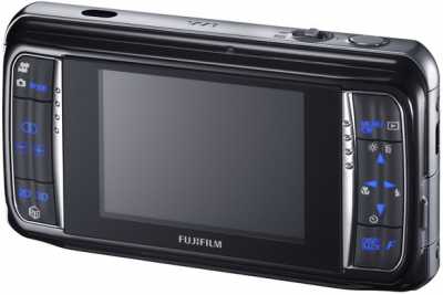 finepix_real_3d_dual_lensed_camera_1