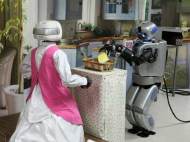 Mahru-Z – a walking robot maid doing household chores