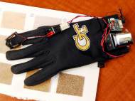 georgia-tech-wearable-stochastic-resonance-glove-1